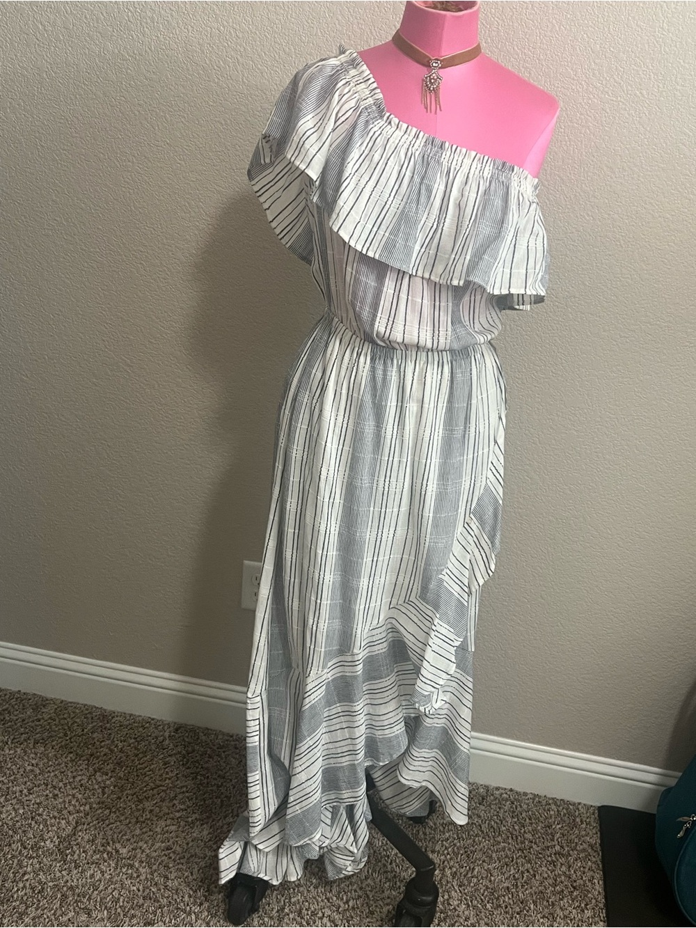 Express White & Navy Striped One-Shoulder Maxi Dress